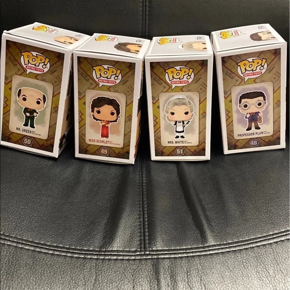 - Set of 4 retro CLUE FUNKO POPS MRS WHITE, mr Green Mrs scarlet and pro - Picture 5 of 5